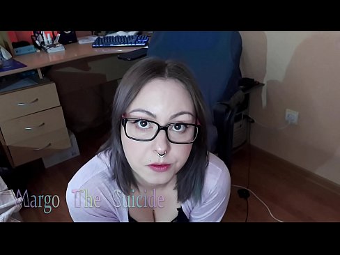 ❤️ สาวเซ็กซี่กับแว่นตาดูด Dildo ลึก ๆ บน Camera ️❌ เย็ด ที่เรา ❌️❤